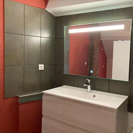 Le Freedom, Triplex, 2 Private Bathrooms Le Coteau